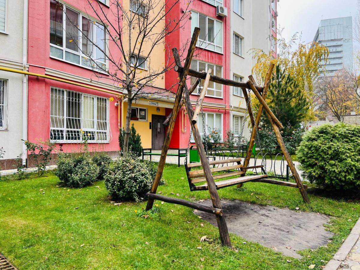 Cozy Apartment In Chisinau Ngoại thất bức ảnh
